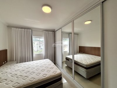 Casa, 4 quartos, 284 m² - Foto 2