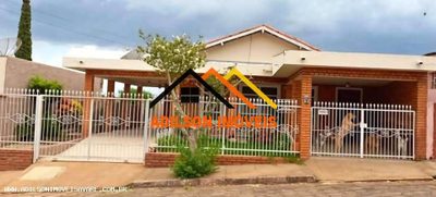 Casa, 3 quartos, 230 m² - Foto 1