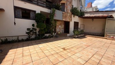 Casa, 5 quartos, 640 m² - Foto 1