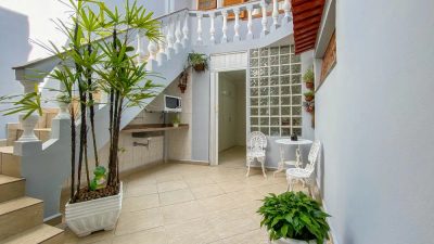 Casa, 5 quartos, 275 m² - Foto 1