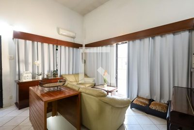 Casa, 3 quartos, 198 m² - Foto 2