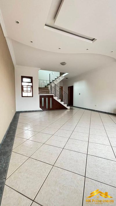 Sobrado, 3 quartos, 182 m² - Foto 2
