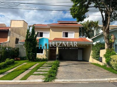 Casa, 4 quartos, 295 m² - Foto 1