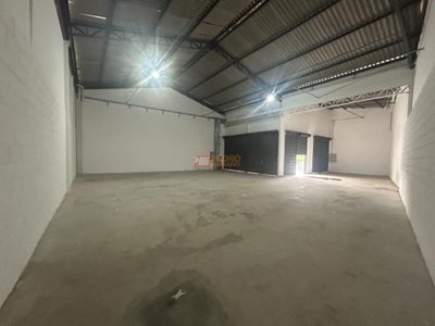 Loja-Salão, 247 m² - Foto 2