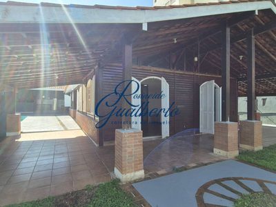 Casa, 4 quartos, 236 m² - Foto 4