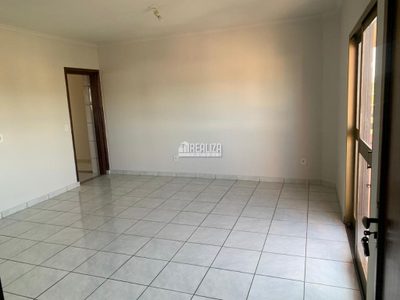 Apartamento, 3 quartos, 110 m² - Foto 1