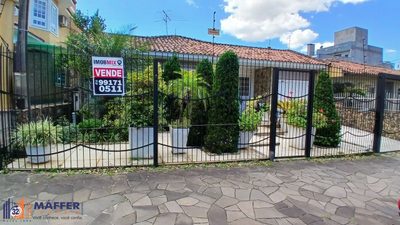 Casa, 3 quartos, 253 m² - Foto 1