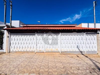 Casa, 3 quartos, 168 m² - Foto 1