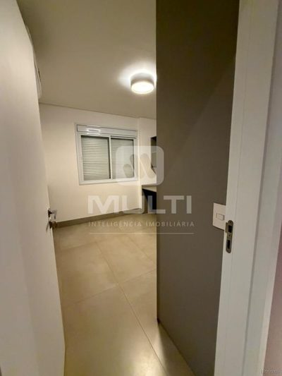 Apartamento, 3 quartos, 198 m² - Foto 2