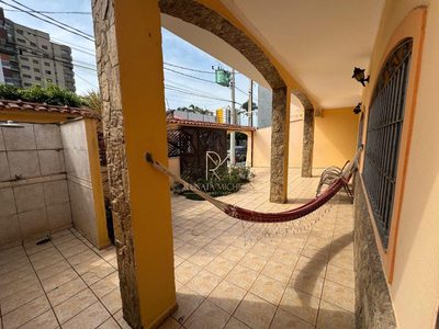 Casa, 5 quartos, 219 m² - Foto 3