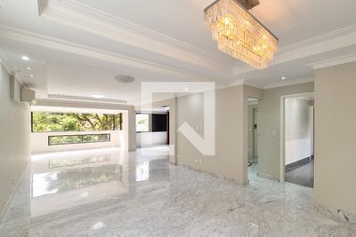 Apartamento, 3 quartos, 242 m² - Foto 4