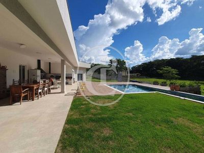Chácara, 4 quartos, 1480 m² - Foto 1