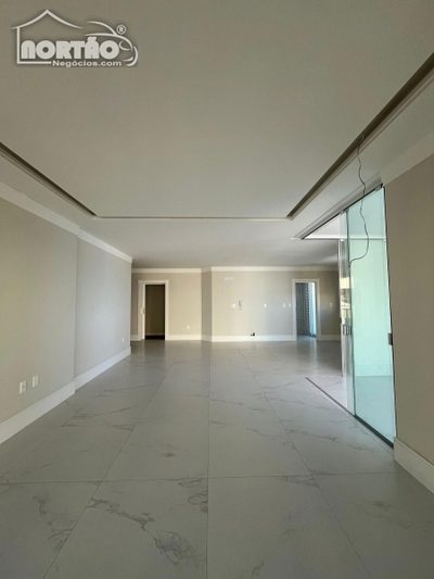 Casa, 4 quartos, 190 m² - Foto 2