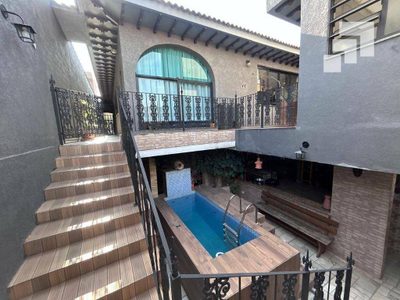 Casa, 3 quartos, 225 m² - Foto 1