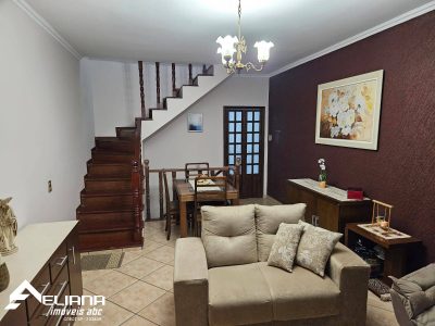 Sobrado, 3 quartos, 221 m² - Foto 1
