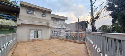 Casa, 3 quartos, 231 m² - Foto 1