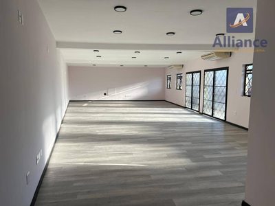 Sala-Conjunto, 200 m² - Foto 1