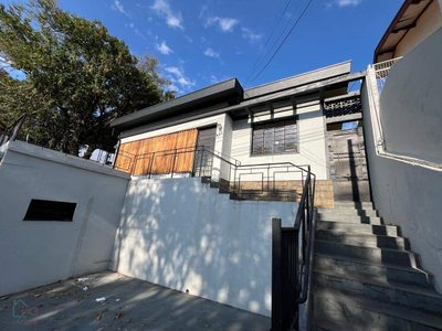 Casa, 4 quartos, 124 m² - Foto 1