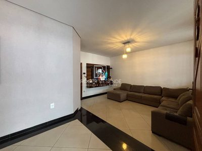 Casa, 2 quartos, 221 m² - Foto 4