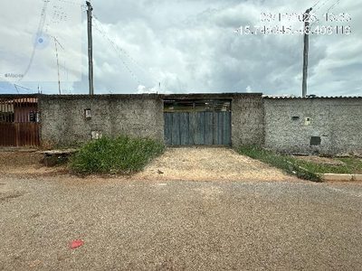 Casa, 2 quartos, 243 m² - Foto 1