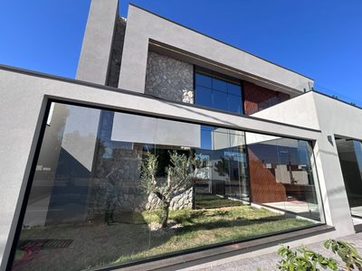 Casa, 3 quartos, 280 m² - Foto 1