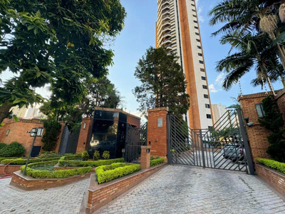 Apartamento, 3 quartos, 160 m² - Foto 2