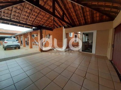 Casa, 3 quartos, 198 m² - Foto 2