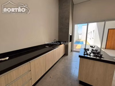 Casa, 3 quartos, 176 m² - Foto 4