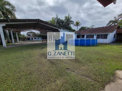 Chácara, 3 quartos, 2071 m² - Foto 1