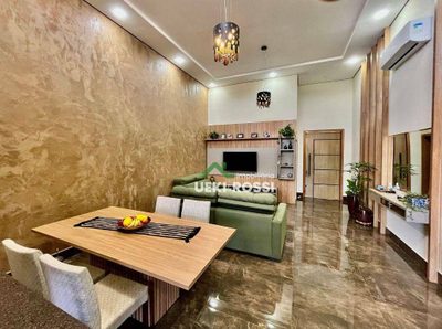 Casa, 3 quartos, 249 m² - Foto 2