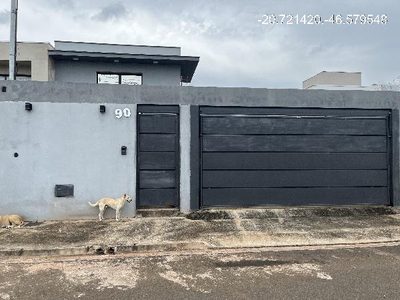 Casa, 3 quartos, 250 m² - Foto 1