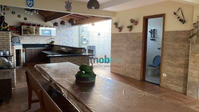 Casa, 3 quartos, 272 m² - Foto 1