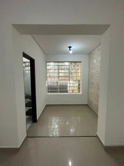 Casa, 4 quartos, 240 m² - Foto 2