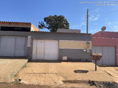 Casa, 2 quartos, 180 m² - Foto 1