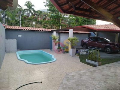 Casa, 4 quartos, 250 m² - Foto 1