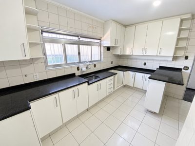 Sobrado, 4 quartos, 135 m² - Foto 1