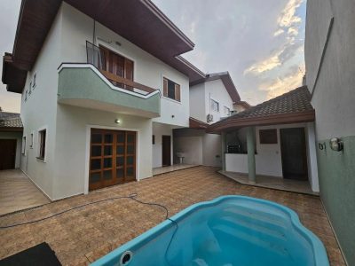 Casa, 4 quartos, 264 m² - Foto 1