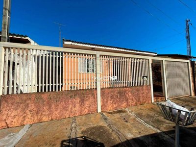 Casa, 4 quartos, 228 m² - Foto 2