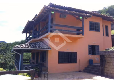 Apartamento, 3 quartos, 220 m² - Foto 1