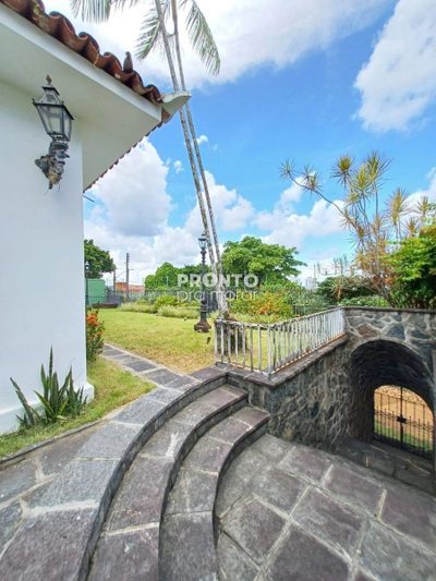 Casa, 6 quartos, 446 m² - Foto 1