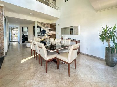 Casa, 3 quartos, 216 m² - Foto 4
