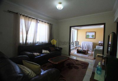 Sobrado, 4 quartos, 259 m² - Foto 1