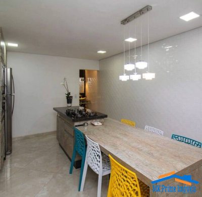 Sobrado, 3 quartos, 298 m² - Foto 1
