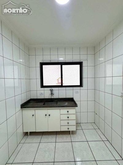 Casa, 2 quartos, 45 m² - Foto 5