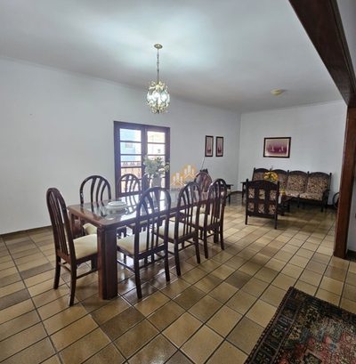 Casa, 3 quartos, 328 m² - Foto 1