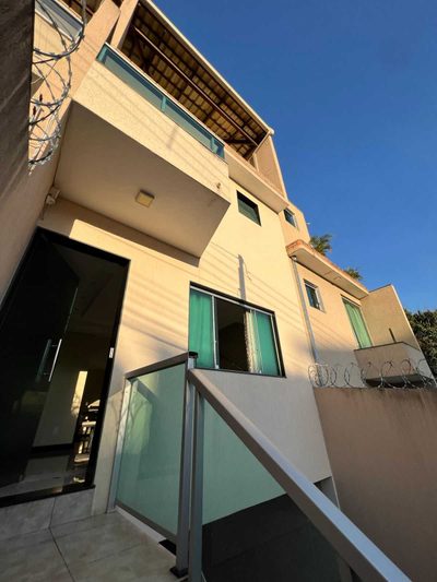 Casa, 4 quartos, 155 m² - Foto 1