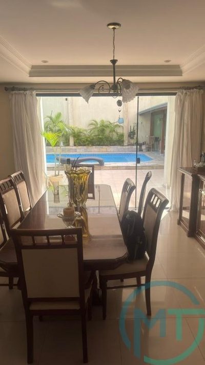 Sobrado, 4 quartos, 370 m² - Foto 1