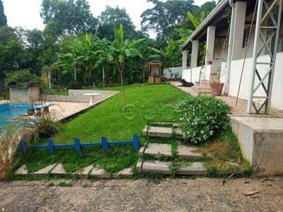 Chácara, 3 quartos, 1716 m² - Foto 1