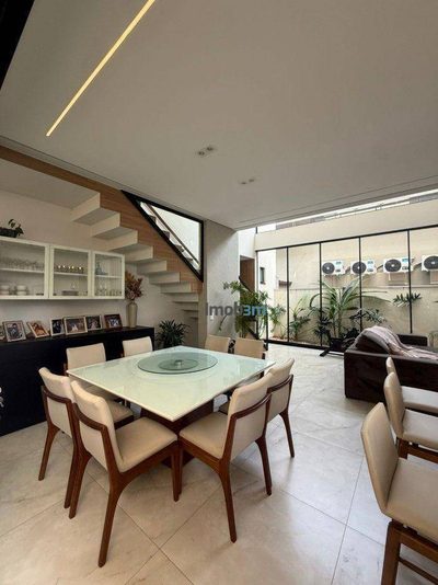 Sobrado, 3 quartos, 232 m² - Foto 2