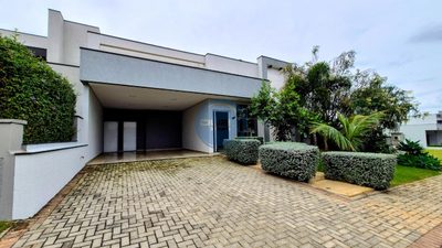 Casa, 3 quartos, 218 m² - Foto 4